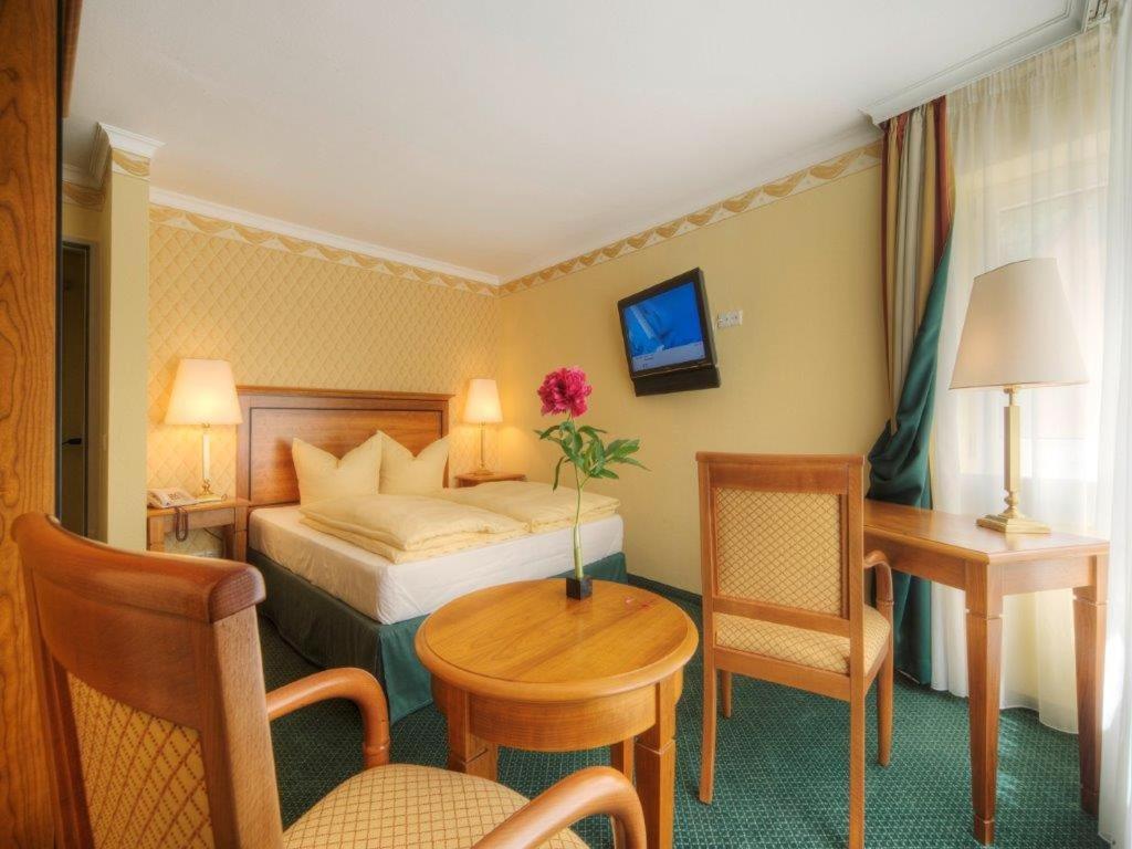 Trip Inn Hotel Der Adelshof Швебиш-Халль Экстерьер фото