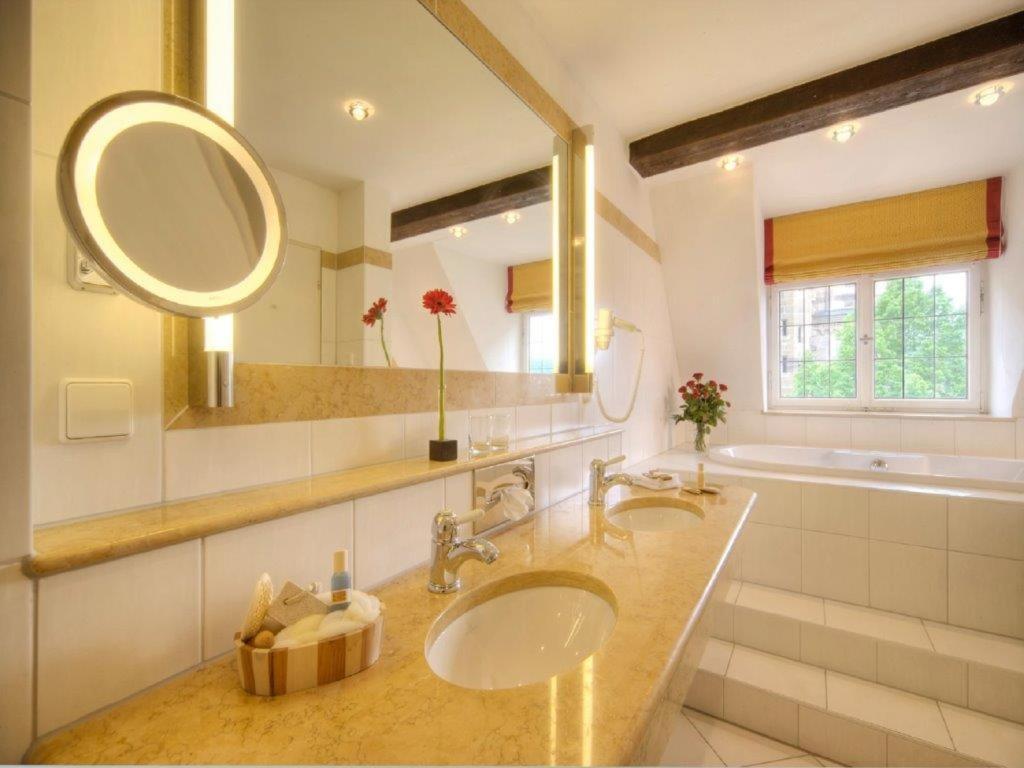 Trip Inn Hotel Der Adelshof Швебиш-Халль Экстерьер фото