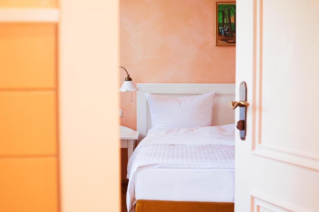 Trip Inn Hotel Der Adelshof Швебиш-Халль Экстерьер фото